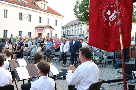 Poletni večer, koncert Godbe Cerknica 03 foto Ljubo Vukelič